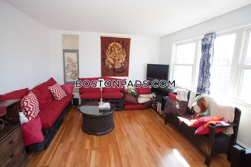 SOMERVILLE - MAGOUN/BALL SQUARE - 4 Beds, 2 Baths - Image 1