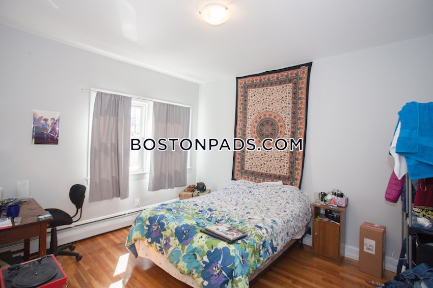 SOMERVILLE - MAGOUN/BALL SQUARE - 4 Beds, 2 Baths - Image 7