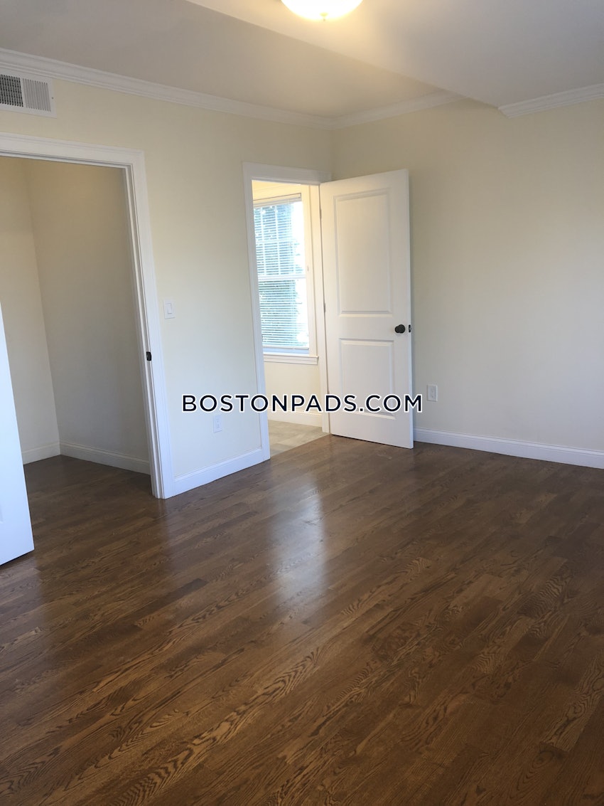 SOMERVILLE - MAGOUN/BALL SQUARE - 4 Beds, 2 Baths - Image 14