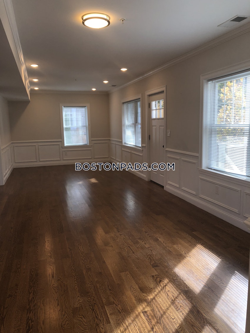 SOMERVILLE - MAGOUN/BALL SQUARE - 4 Beds, 2 Baths - Image 18