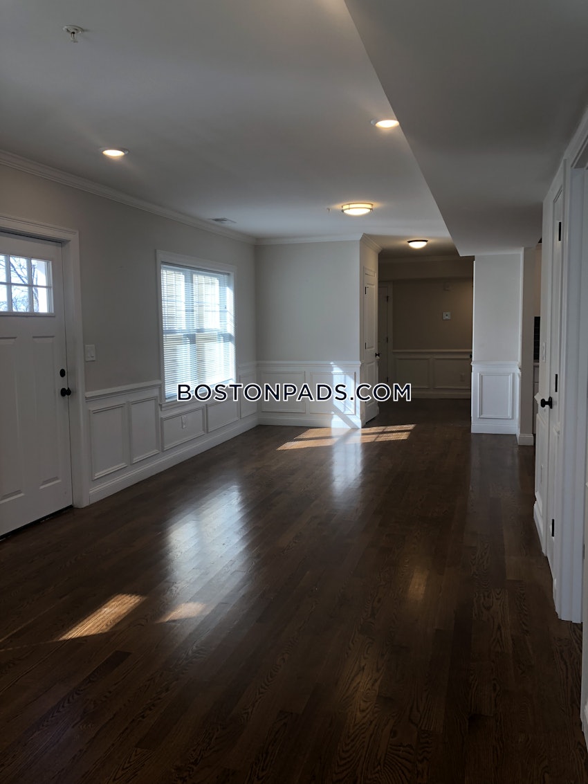 SOMERVILLE - MAGOUN/BALL SQUARE - 4 Beds, 2 Baths - Image 11