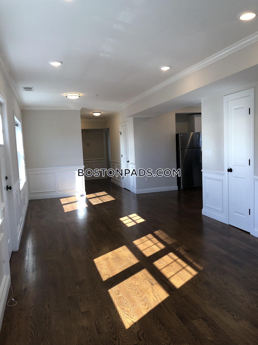 SOMERVILLE - MAGOUN/BALL SQUARE - 4 Beds, 2 Baths - Image 14