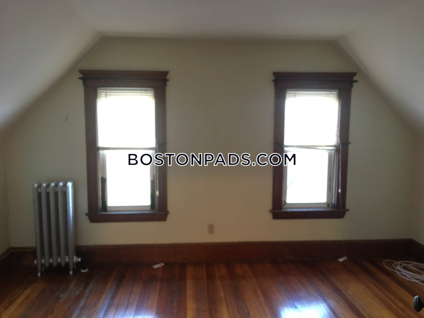 MEDFORD - MEDFORD SQUARE - 4 Beds, 2 Baths - Image 11