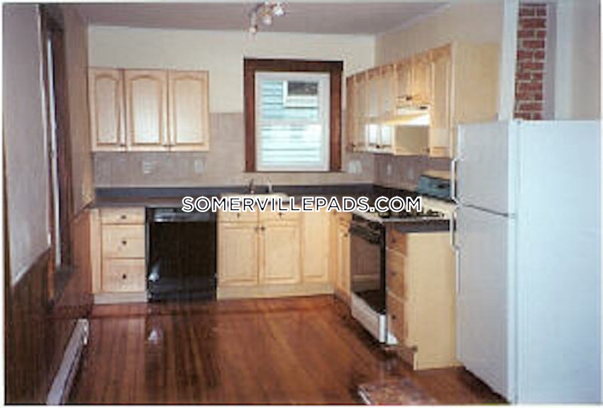 SOMERVILLE - PORTER SQUARE - 3 Beds, 1 Bath - Image 29