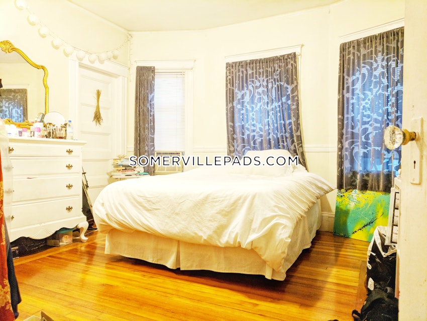 SOMERVILLE - SPRING HILL - 4 Beds, 1 Bath - Image 42