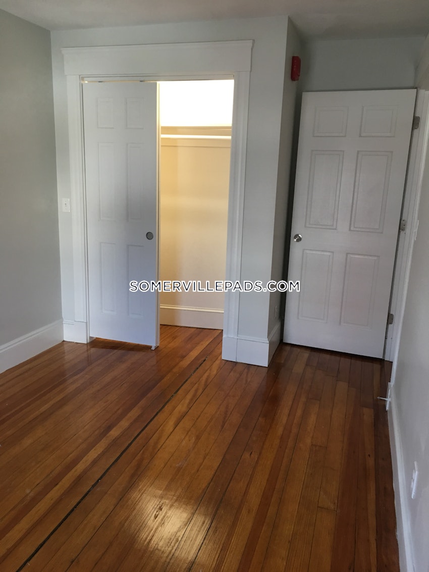 SOMERVILLE - UNION SQUARE - 3 Beds, 1 Bath - Image 2