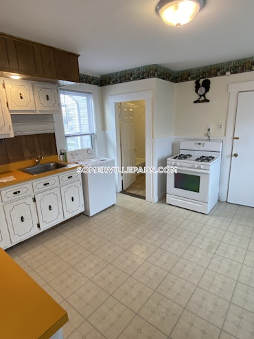 Tufts, Somerville, MA - 3 Beds, 1 Bath - $2,700 - ID#4119337