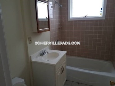 Tufts, Somerville, MA - 3 Beds, 1 Bath - $3,894 - ID#4638194