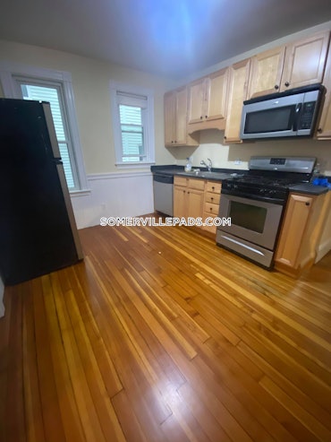 Tufts, Somerville, MA - 3 Beds, 1 Bath - $2,900 - ID#3832740