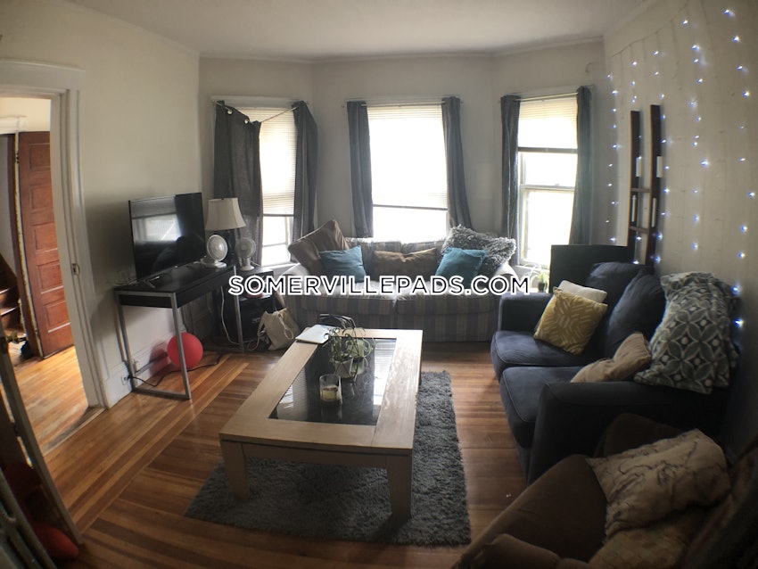 SOMERVILLE - TUFTS - 4 Beds, 2 Baths - Image 10