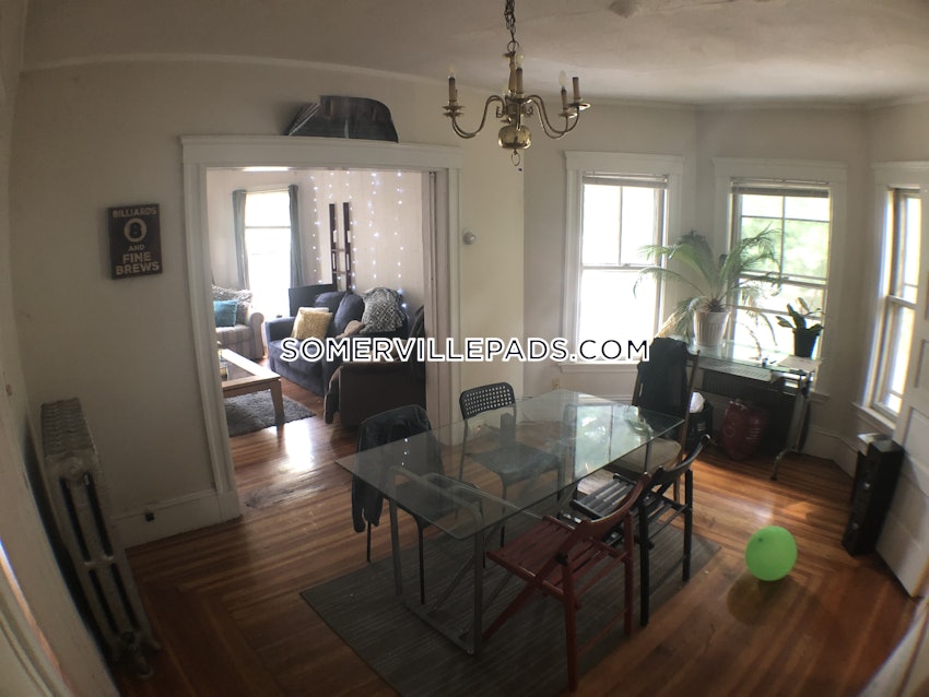 SOMERVILLE - TUFTS - 4 Beds, 2 Baths - Image 8