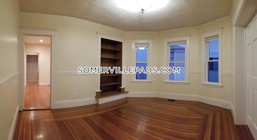 SOMERVILLE - TUFTS - 4 Beds, 2 Baths - Image 5