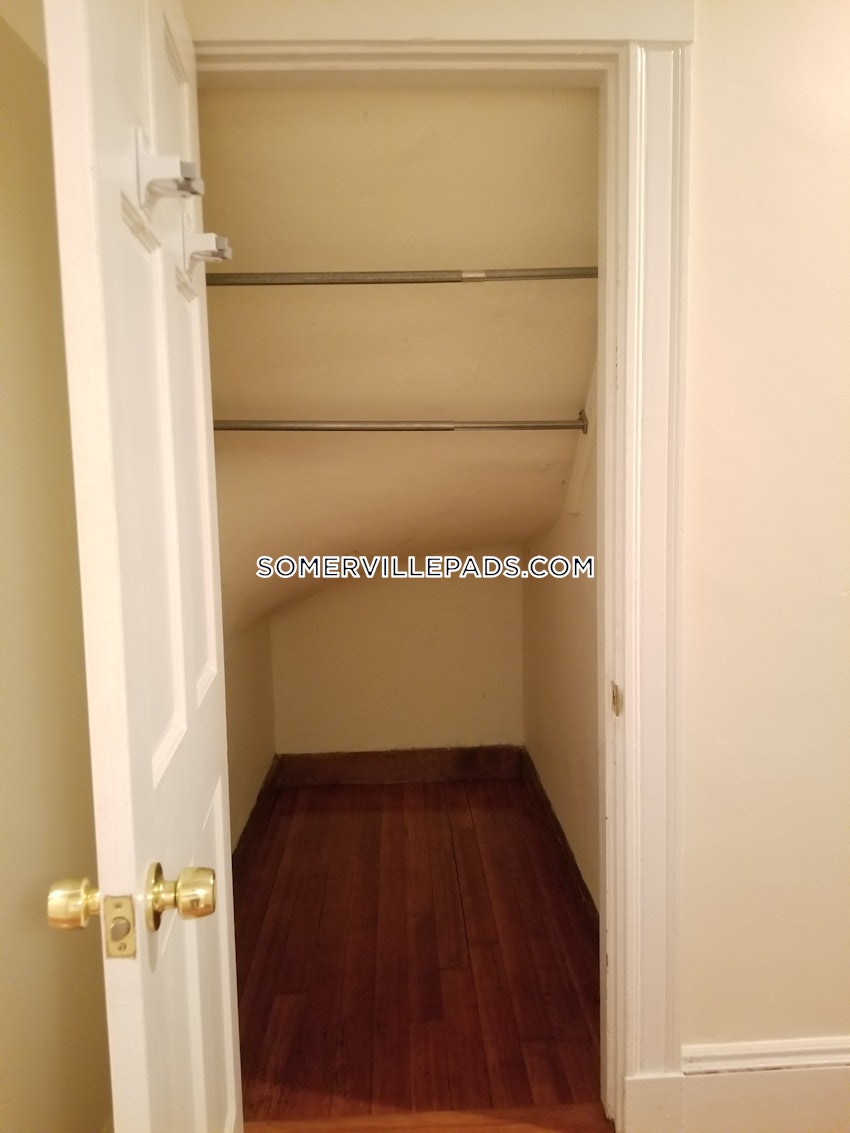 SOMERVILLE - TUFTS - 4 Beds, 2 Baths - Image 38