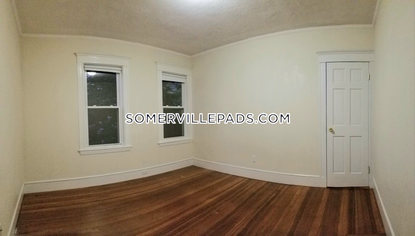 SOMERVILLE - TUFTS - 4 Beds, 2 Baths - Image 35