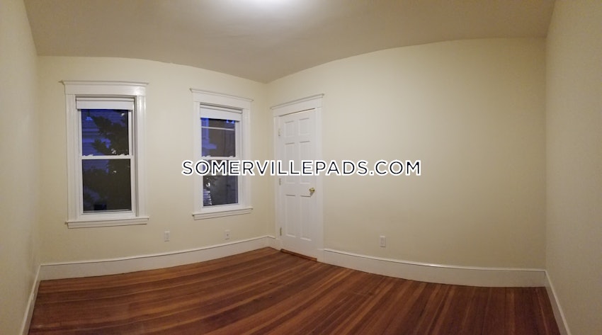 SOMERVILLE - TUFTS - 4 Beds, 2 Baths - Image 47