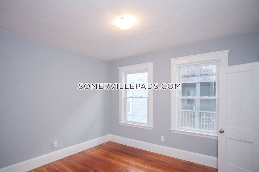 SOMERVILLE - UNION SQUARE - 4 Beds, 1 Bath - Image 5