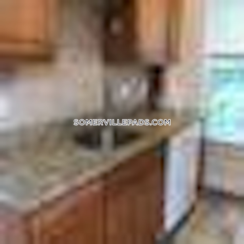 SOMERVILLE - UNION SQUARE - 4 Beds, 1.5 Baths - Image 4