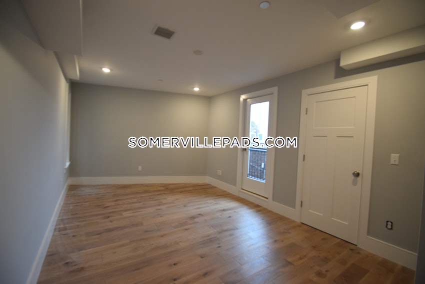 SOMERVILLE - UNION SQUARE - 2 Beds, 2 Baths - Image 3