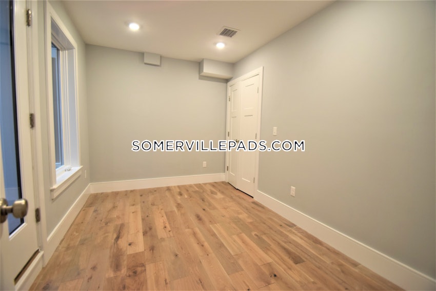 SOMERVILLE - UNION SQUARE - 2 Beds, 2 Baths - Image 3