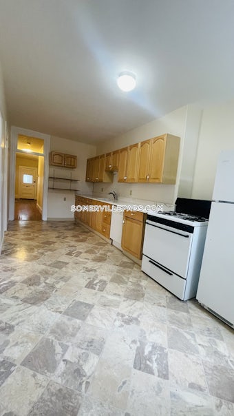 somerville-apartment-for-rent-3-bedrooms-1-bath-west-somerville-teele-square-2700-4014606