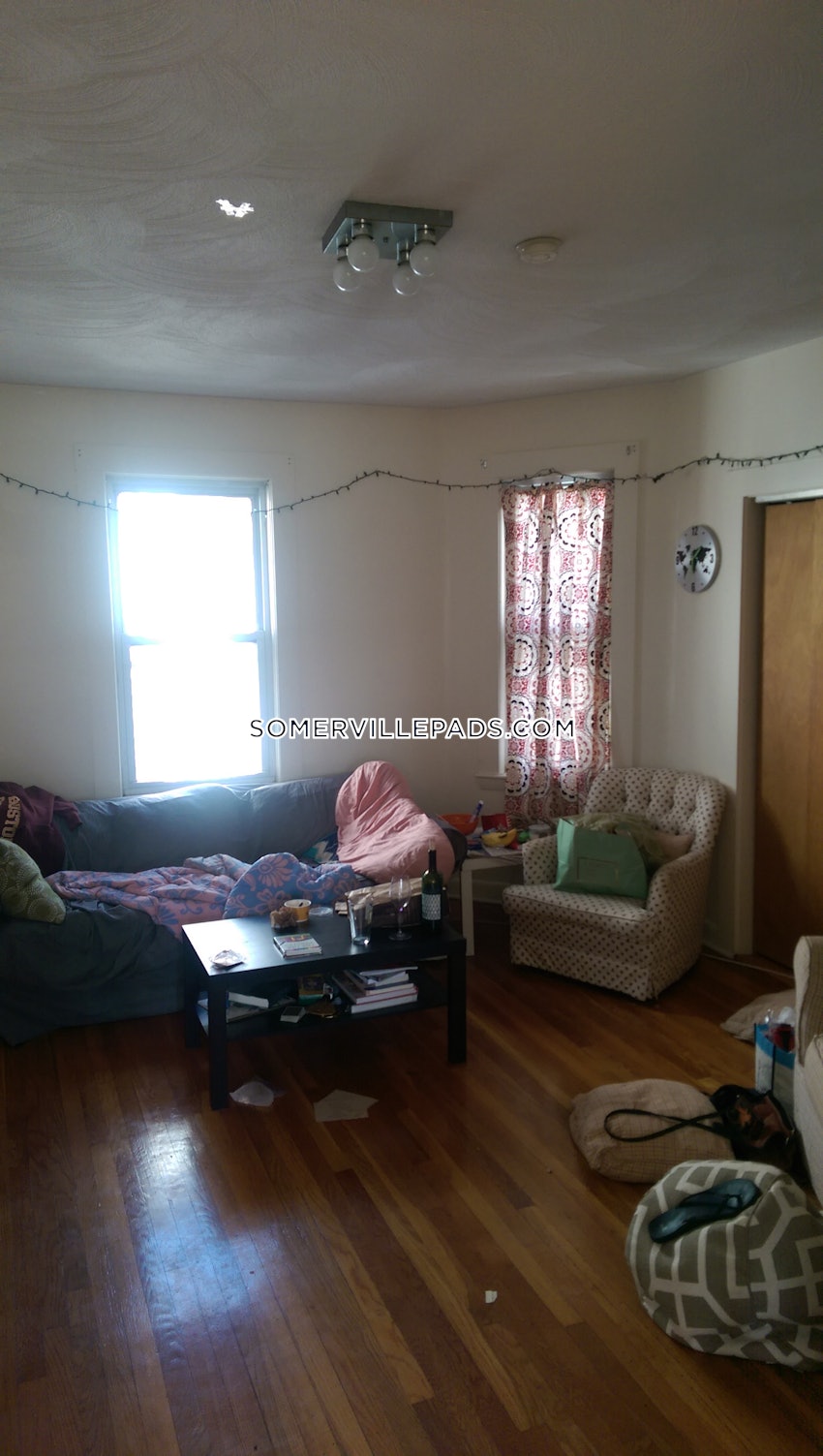 SOMERVILLE- WEST SOMERVILLE/ TEELE SQUARE - 3 Beds, 1 Bath - Image 4