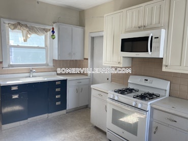 West Somerville/ Teele Square, Somerville, MA - 4 Beds, 1 Bath - $3,800 - ID#4520670