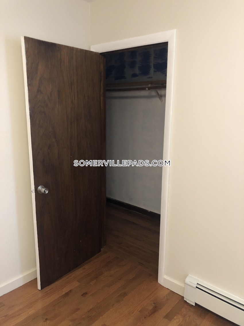 SOMERVILLE - WINTER HILL - 3 Beds, 1 Bath - Image 7