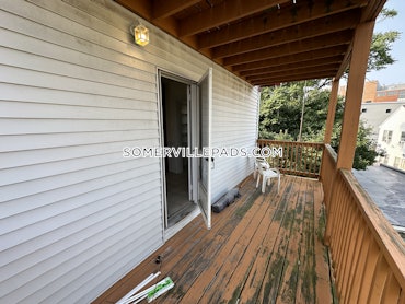 Winter Hill, Somerville, MA - 3 Beds, 1 Bath - $2,800 - ID#4915736