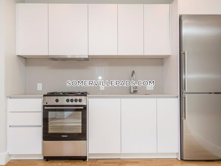 SOMERVILLE - WINTER HILL - 1 Bed, 1 Bath - Image 2
