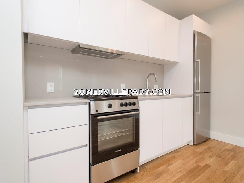 SOMERVILLE - WINTER HILL - 1 Bed, 1 Bath - Image 3