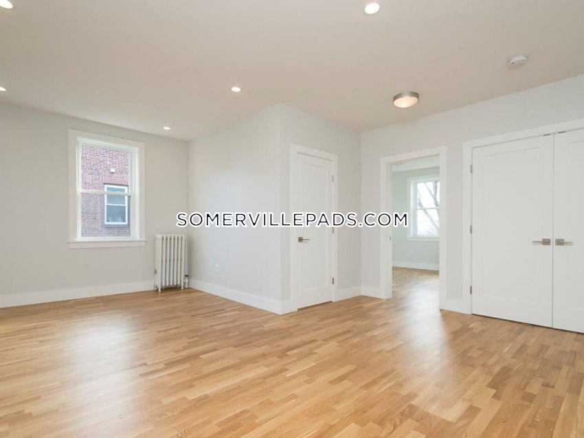 SOMERVILLE - WINTER HILL - 1 Bed, 1 Bath - Image 7