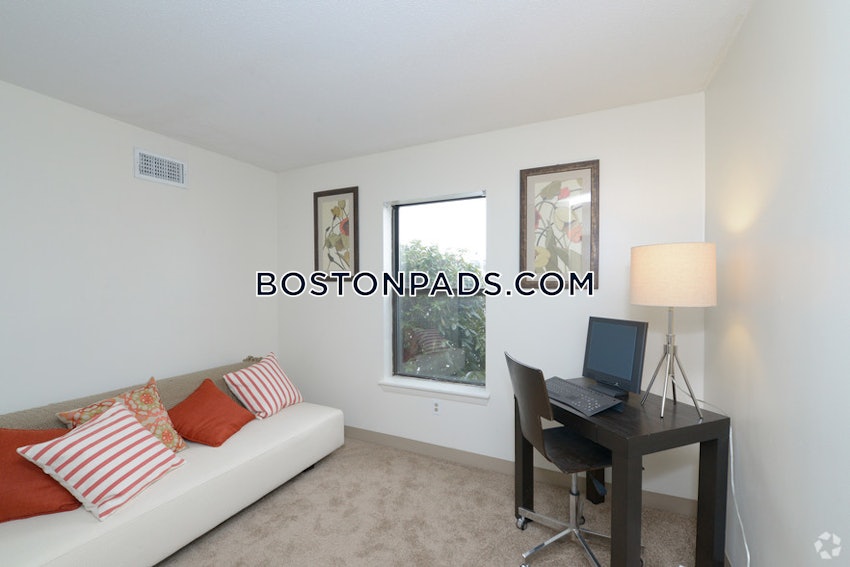 TAUNTON - 1 Bed, 1 Bath - Image 3