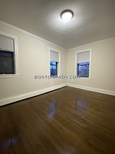 Boston - 4 Beds, 1 Baths