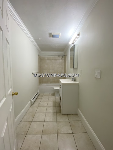 Boston - 4 Beds, 1 Baths