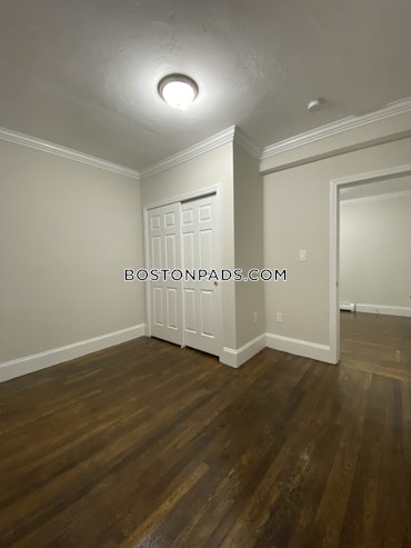 Boston - 4 Beds, 1 Baths