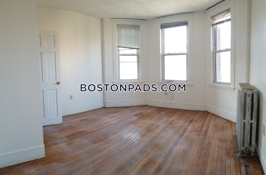 BOSTON - ALLSTON - 2 Beds, 1 Bath - Image 2