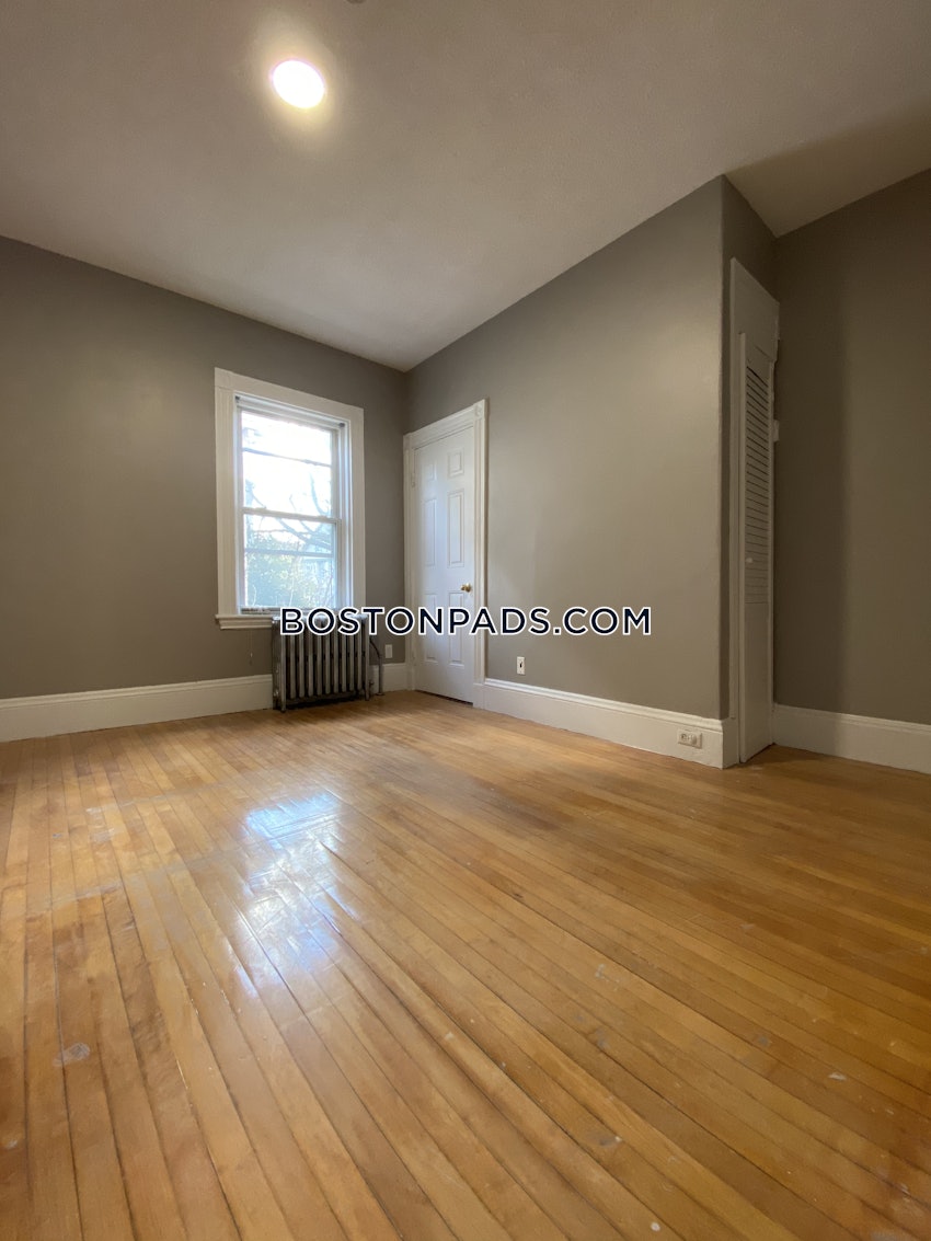 BOSTON - JAMAICA PLAIN - HYDE SQUARE - 4 Beds, 2 Baths - Image 13