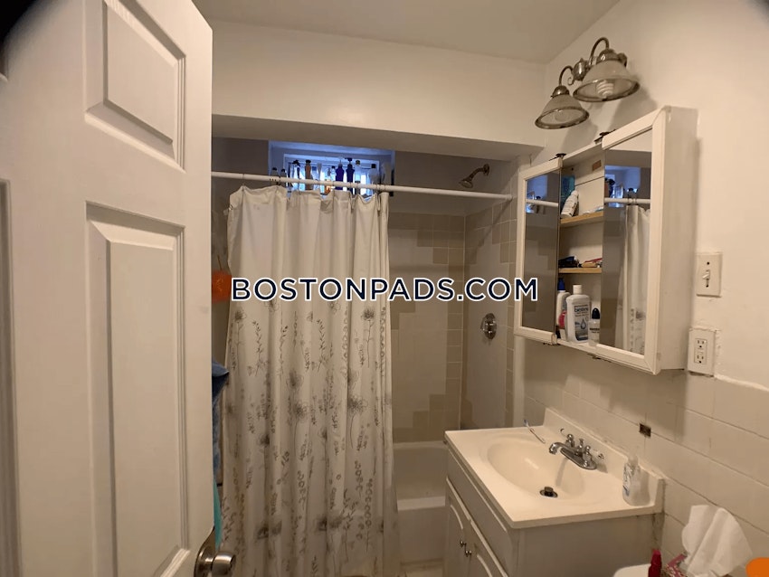 BOSTON - ROXBURY - 5 Beds, 1 Bath - Image 31