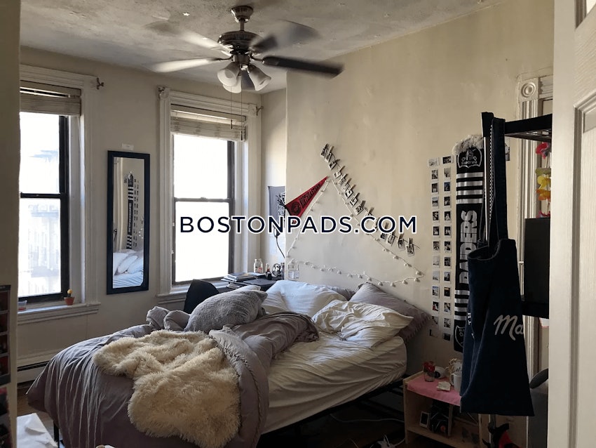 BOSTON - NORTHEASTERN/SYMPHONY - 5 Beds, 2 Baths - Image 7
