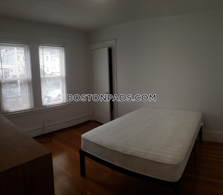 BOSTON - BRIGHTON - BOSTON COLLEGE - 3 Beds, 1 Bath - Image 8