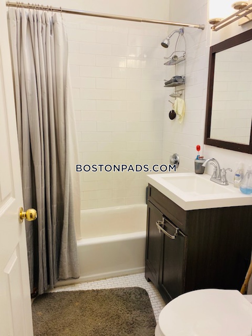 BOSTON - NORTHEASTERN/SYMPHONY - 4 Beds, 1 Bath - Image 13