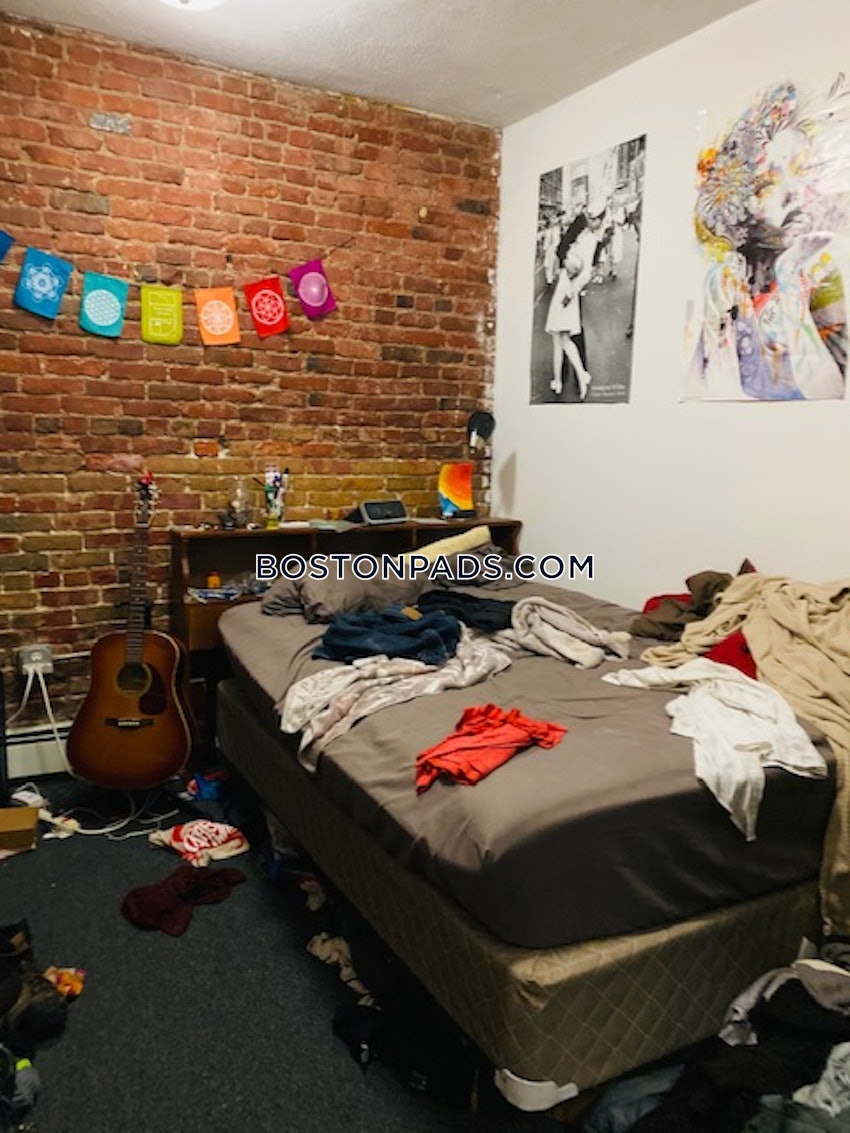 BOSTON - NORTHEASTERN/SYMPHONY - 6 Beds, 2 Baths - Image 16