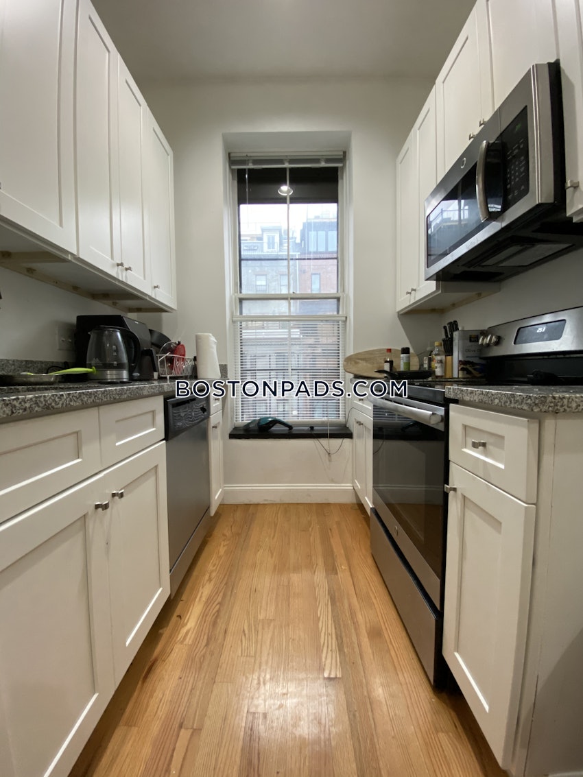 BOSTON - NORTHEASTERN/SYMPHONY - 4 Beds, 2 Baths - Image 5