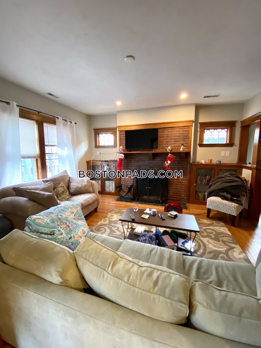 BOSTON - JAMAICA PLAIN - CENTER - 5 Beds, 3 Baths - Image 1