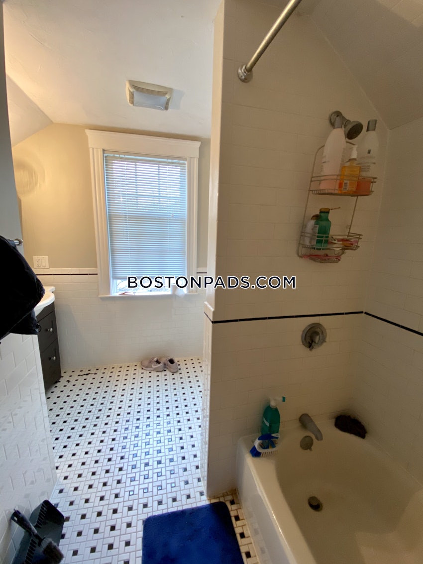 BOSTON - JAMAICA PLAIN - CENTER - 5 Beds, 3 Baths - Image 28
