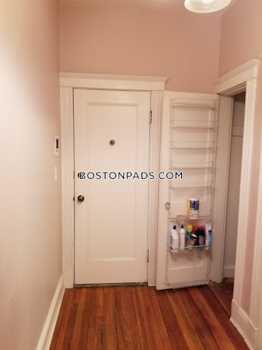 Boston - 2 Beds, 1 Baths