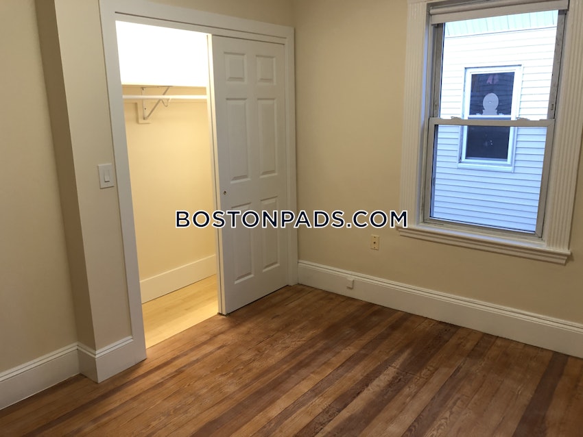 BOSTON - BRIGHTON - OAK SQUARE - 3 Beds, 1 Bath - Image 1