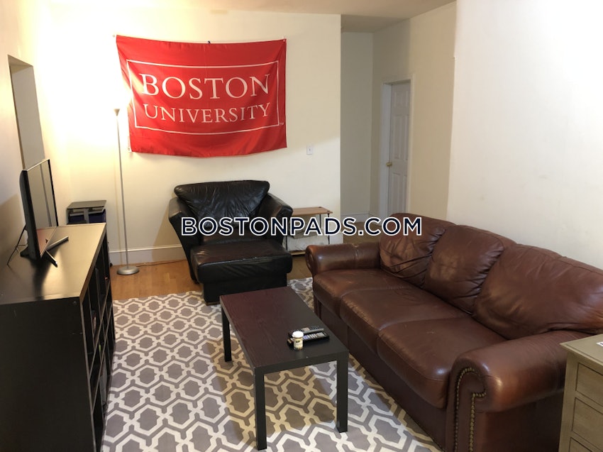 BROOKLINE- BOSTON UNIVERSITY - 4 Beds, 1 Bath - Image 2