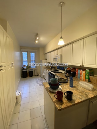 Commonwealth Ave. Boston