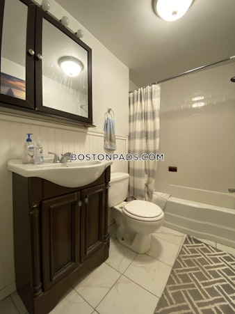 Commonwealth Ave. Boston